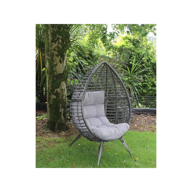 Rattan Pod Chair Including Cushions