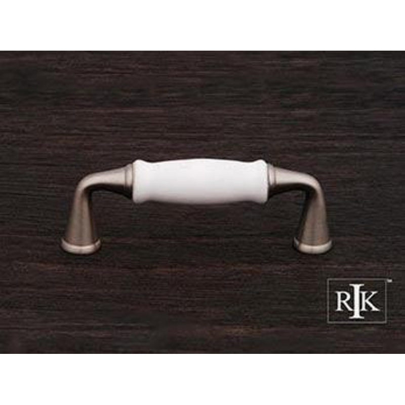 Porcelain Middle Pull 3 – Pewter & White
