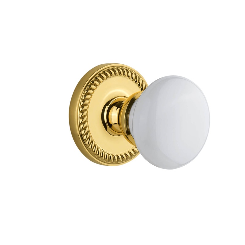 Newport Rosette with Hyde Park Knob in Lifetime Brass