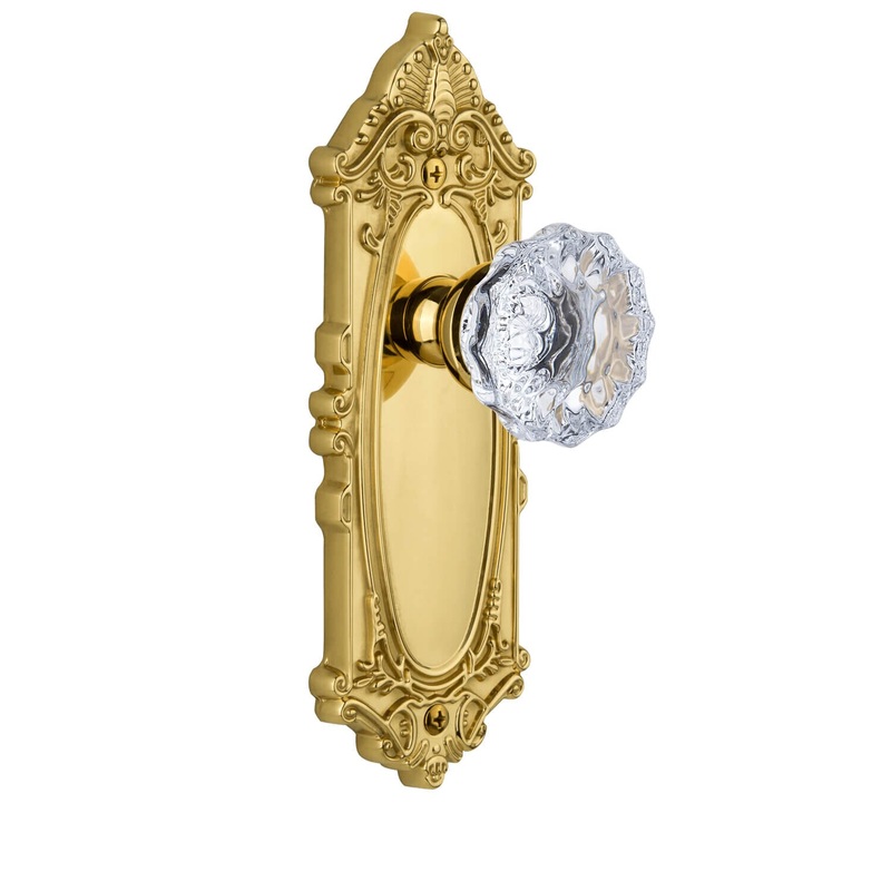Grande Victorian Long Plate with Fontainebleau Crystal Knob in Polished Brass