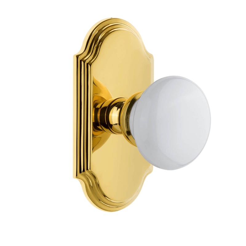 Arc Short Plate with Hyde Park Knob in Lifetime Brass