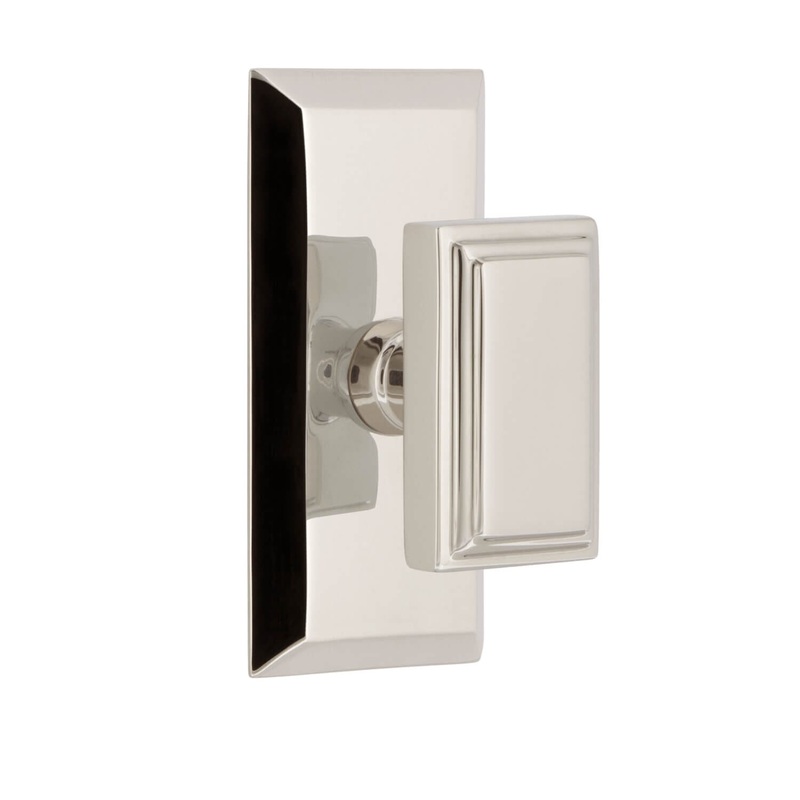 Fifth Avenue Short Plate with Carr Knob in Polished Nickel