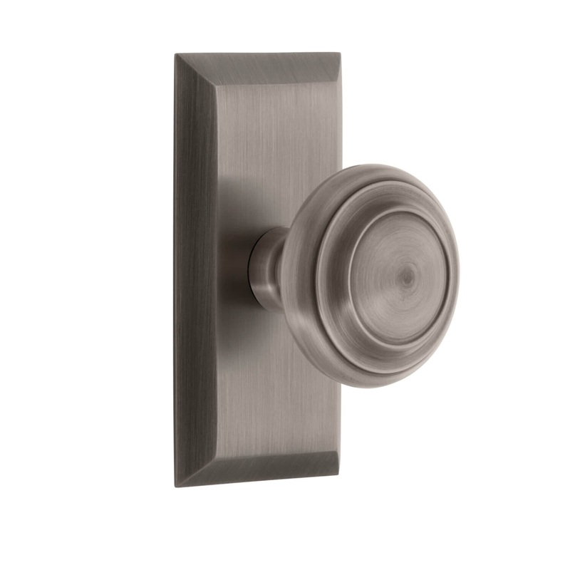 Fifth Avenue Short Plate with Circulaire Knob in Antique Pewter