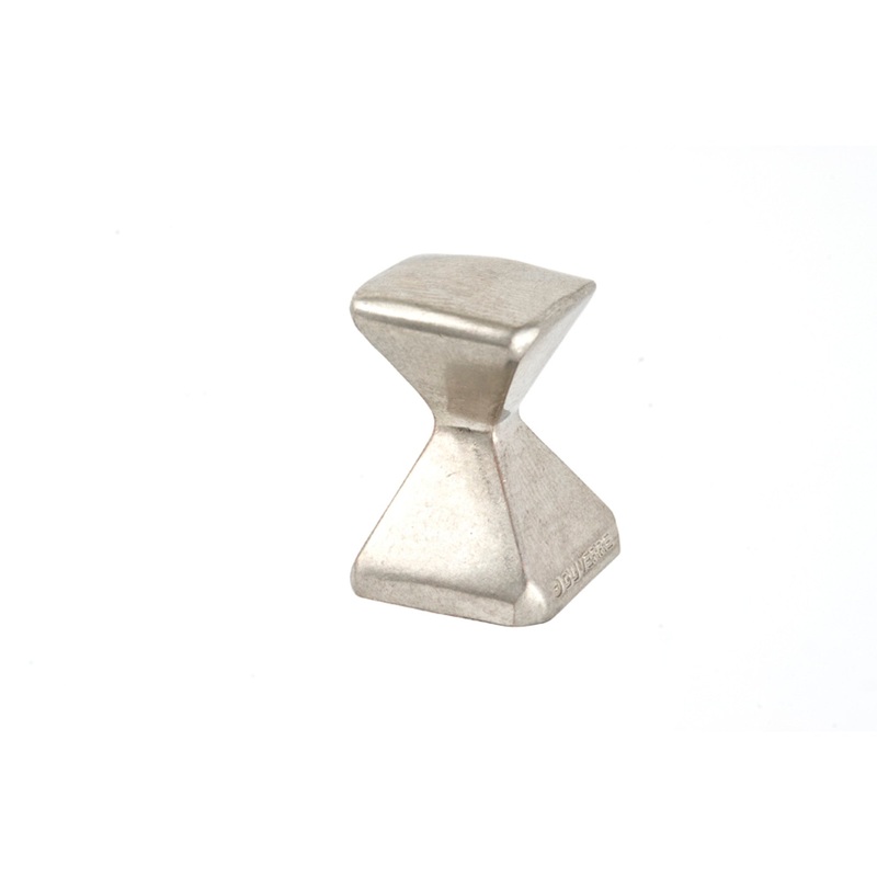 Forged 2 Square Knob By Du Verre