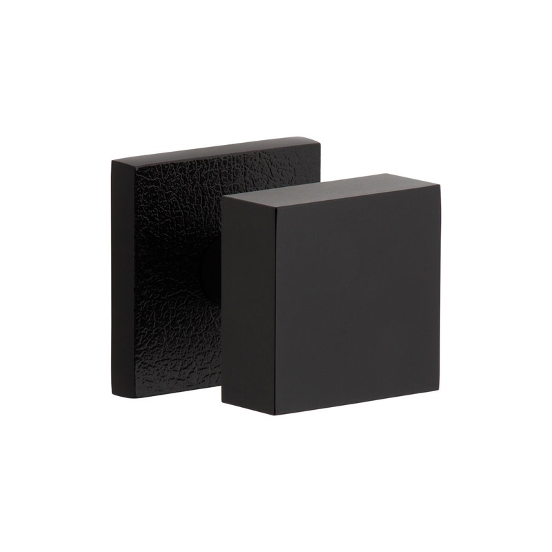 Quadrato Leather Rosette with Quadrato Knob in Satin Black